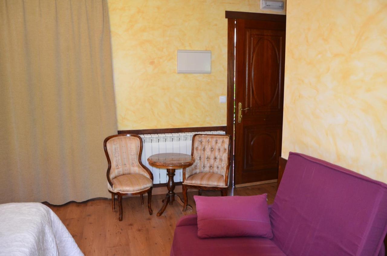 Hotel Arenas De Cabrales- Apartamentos ภายนอก รูปภาพ